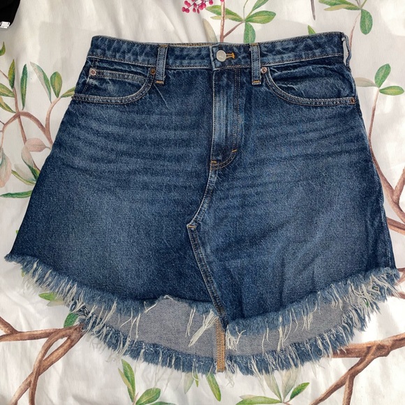 We The Free Frayed Hem Mini Denim Skirt Blue size 28, OB1006434, Indigo - Picture 4 of 7
